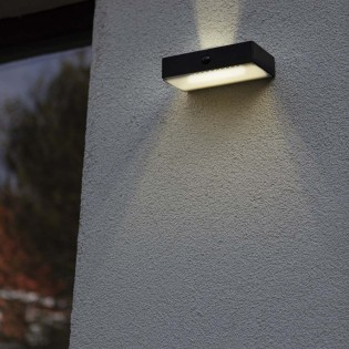 Aplique LED solar con sensor de movimiento Fadi (8W)