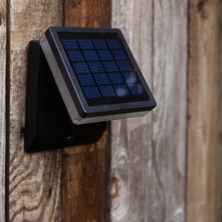 Aplique LED solar con detector de presencia Moze (8W)