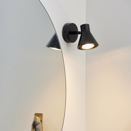 Wall Lamp Eik