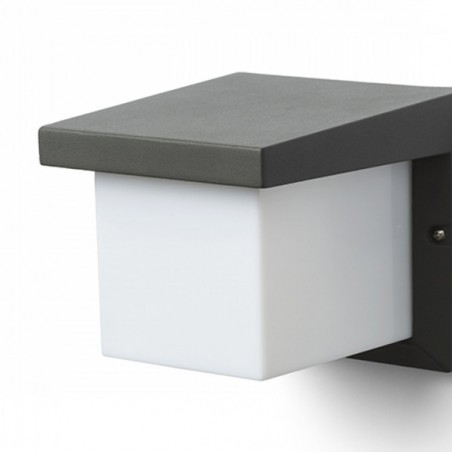 Outdoor wall light Hide II