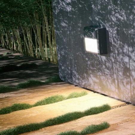 Outdoor wall lamp Delta