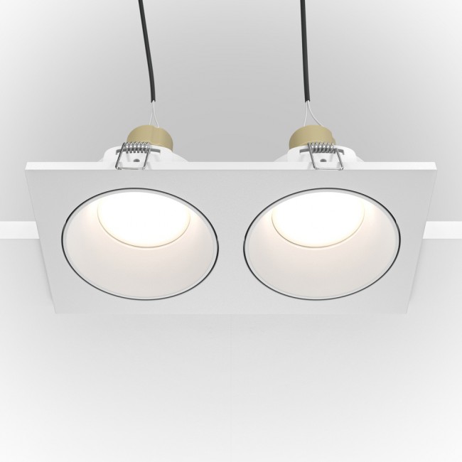 Bathroom's Recessed Light Zoom (2 lights)