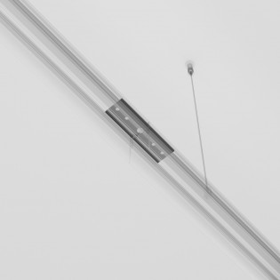 Connection for suspended magnetic rail Exility
