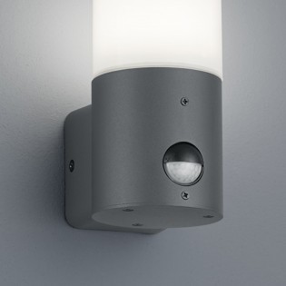 Wall light Hoosic with movement sensor