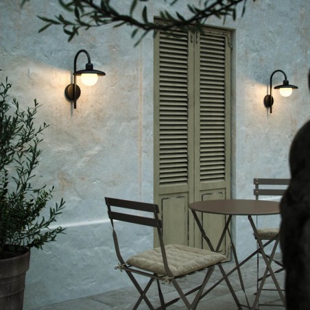 Outdoor wall lamp Berlo