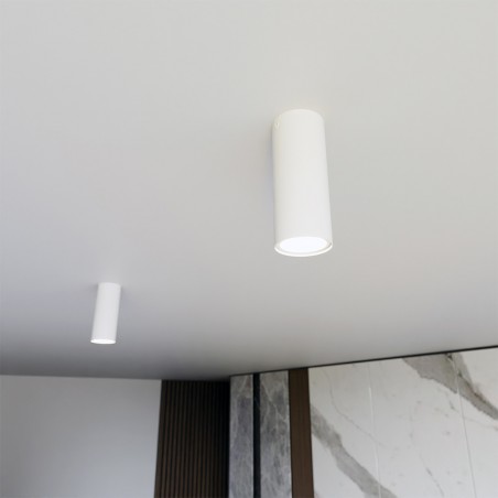 Surface spotlight Oscar White