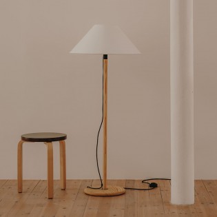Floor Lamp Clásica