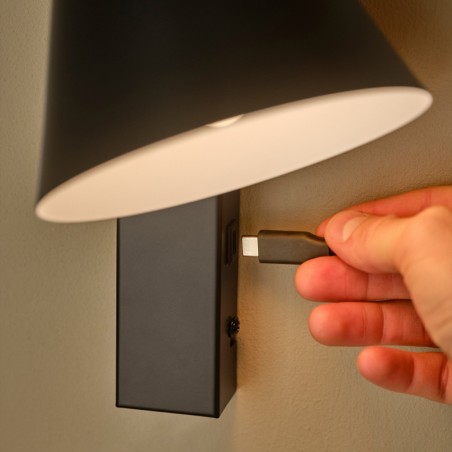 Wall Lamp with USB Wilmer