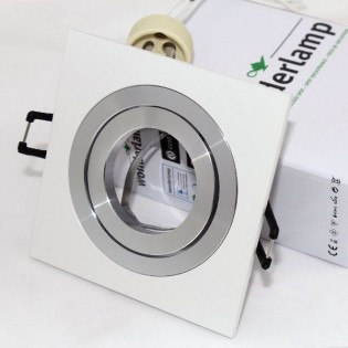 Quadratischer Einbaustrahler CLASSIC aus weißem Aluminium. Wonderlamp