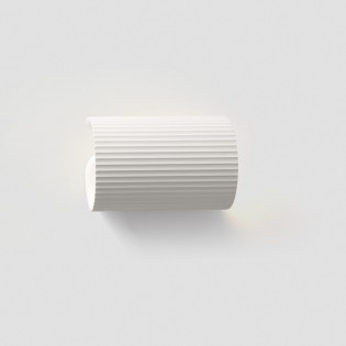 Wall Lamp Trama