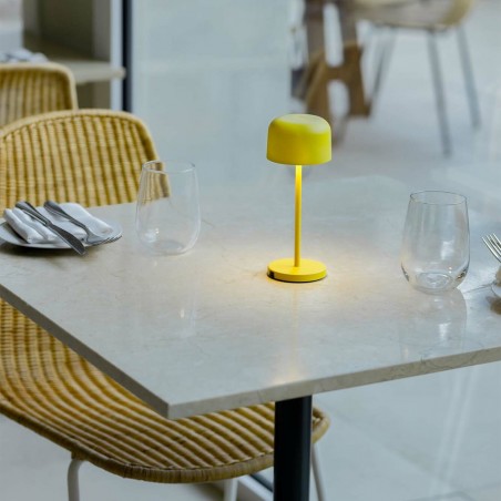 Lámpara de mesa recargable LED Mavis (2W)