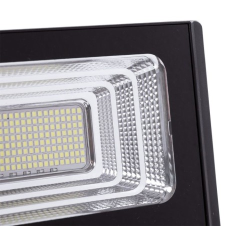 Proyector LED Solar 65W 6500K Panel: 6V/8W BaterÃ­a: 3,2V/5000MaH Control Remoto
