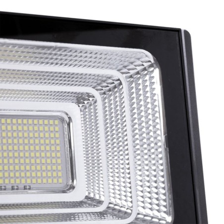 Proyector LED Solar 100W 6500K Panel: 6V/12W BaterÃ­a: 3,2V/8000MaH Control Remoto