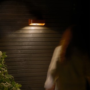 Marcellio Solar LED Outdoor Wall Sconce (5W)