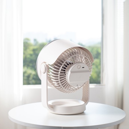 Brisita 4-speed battery-powered table fan