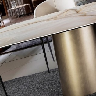 Dining Table Numa