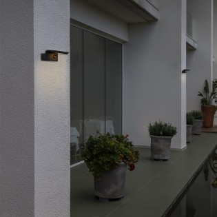 Luma LED Sensor Wall Lamp (5W)