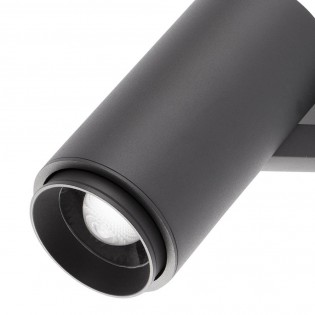Foco proyector LED Plom con ángulo regulable (7W)