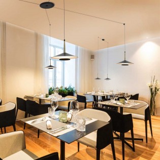 Lámpara colgante LED Orion (4x8W)