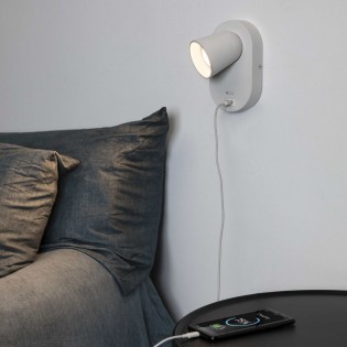 Adjustable wall light with USB Corb