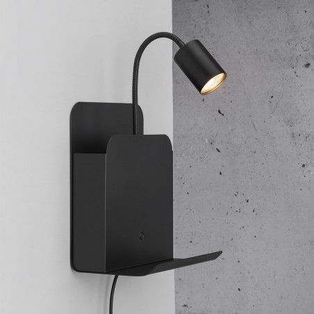 Aplique revistero con USB y repisa Roomi
