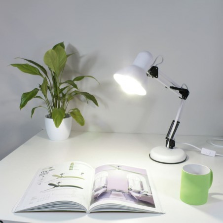 Articulated Desk Lamp Avati