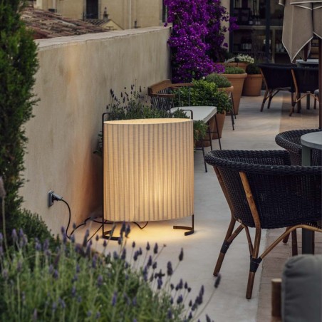 Outdoor Lamp Amid