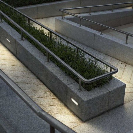 Outdoor Recessed Light Wind